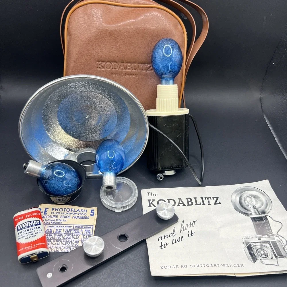 Vintage‎ 1950s Kodak Kodablitz Flash Unit With Original Pouch & Manual GERMANY